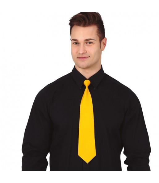 Cravatta gialla per completare il costume