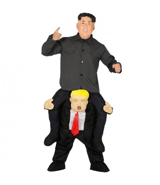 Travestimento adulto Kim Jong-un su Donald Trump a cavallucio per una serata in maschera 