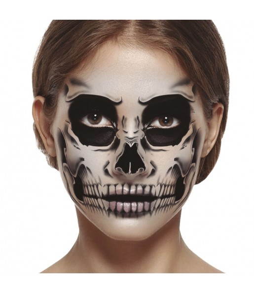 Tatuaggio con faccia da scheletro per completare il costume di paura