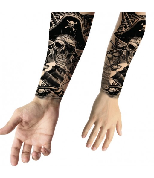 Tatuaggio pirata per completare il costume