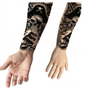 Tatuaggio pirata per completare il costume