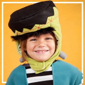 Aggiungete un tocco di stile e divertimento al vostro costume con i nostri versatili cappelli per costumi. Scoprite un'ampia selezione di opzioni che completeranno perfettamente il vostro look di Carnevale.